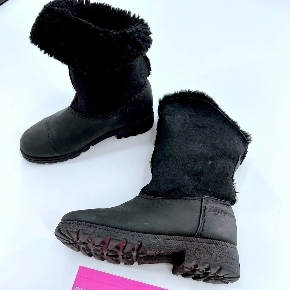 Sorel Black Leather Winter  Pull on Womens Boots size 6